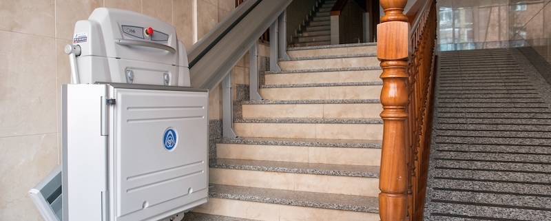 elevador para silla de ruedas en casa